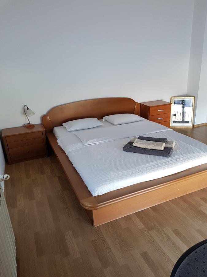 Guest House Kravica ยูบุสกี ภายนอก รูปภาพ