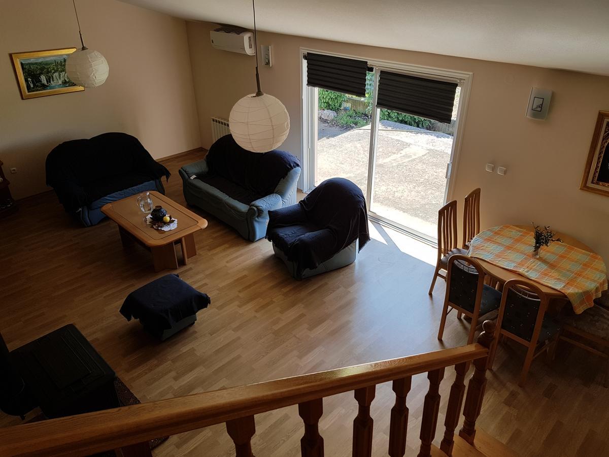 Guest House Kravica ยูบุสกี ภายนอก รูปภาพ