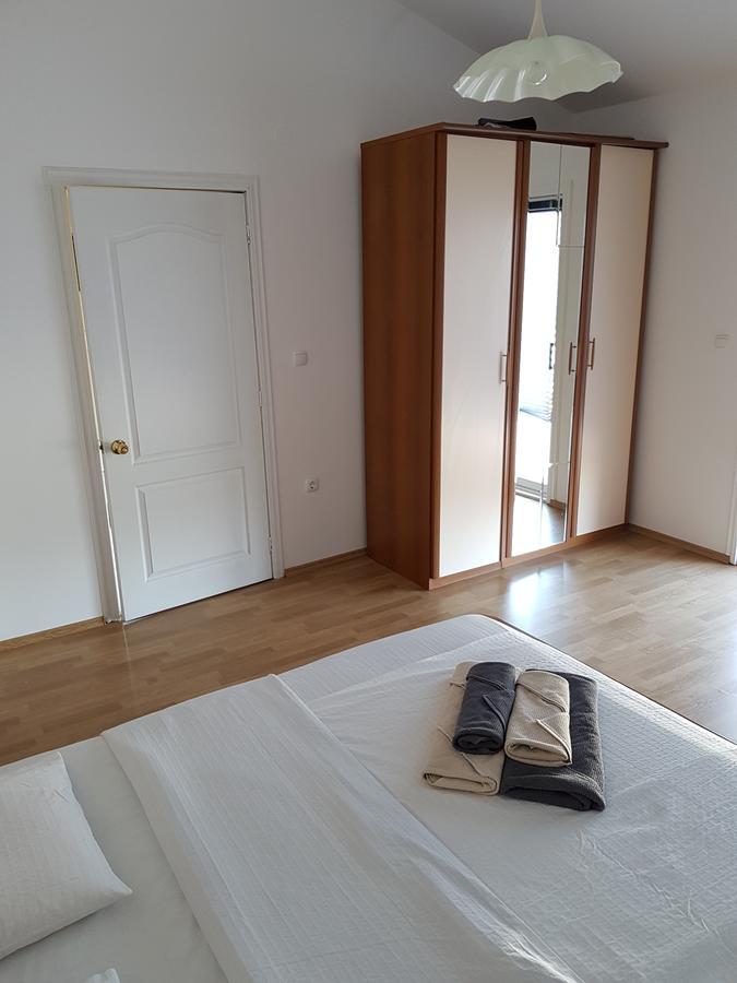 Guest House Kravica ยูบุสกี ภายนอก รูปภาพ