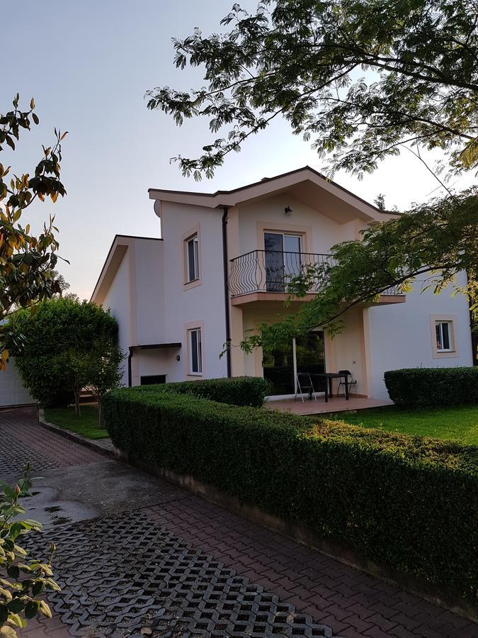 Guest House Kravica ยูบุสกี ภายนอก รูปภาพ
