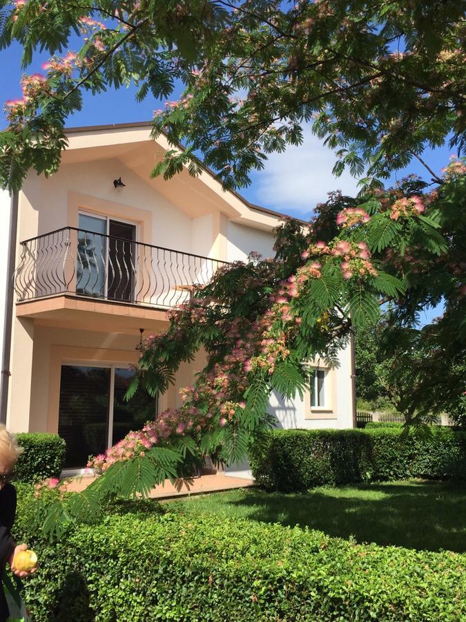 Guest House Kravica ยูบุสกี ภายนอก รูปภาพ